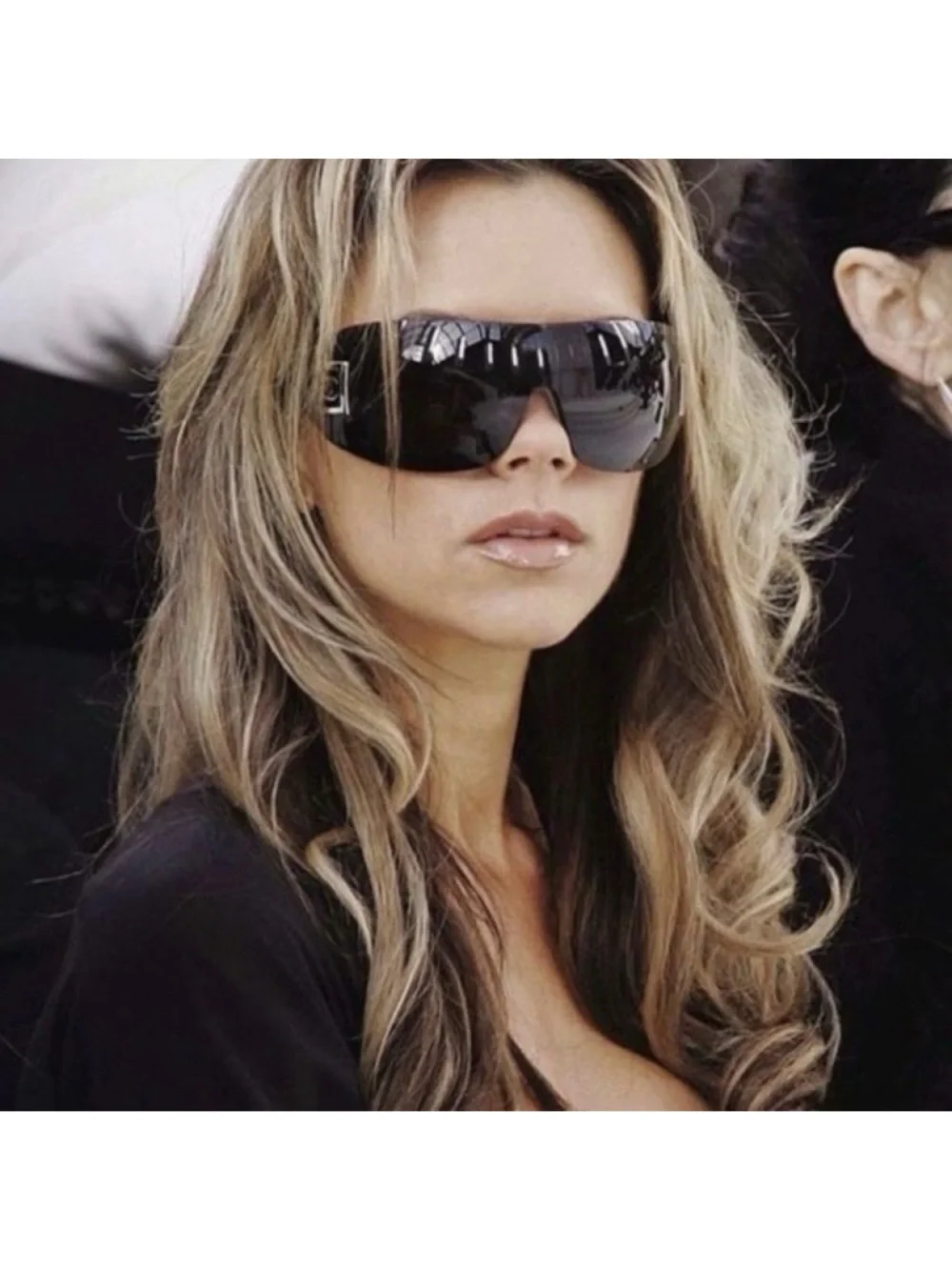 CHANEL Classic Vintage Y2K White CC Logo 5085 Shield Sunglasses - Picture 2 of 9